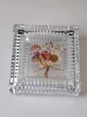 Vintage Crystal Glass with Dried Pressed Flowers Lidded Trinket Box